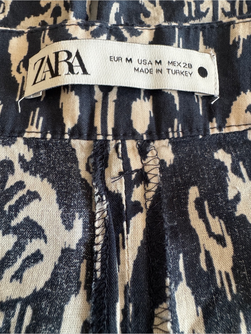 🛍️SALE🛍️ Zara Navy & Beige Ikat-Print Crop Top & Wide-Leg Pants SET (2 Pieces) - Picture 10 of 13